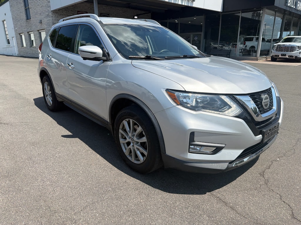 Used 2018 Nissan Rogue SV