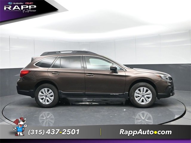 2019 Subaru Outback Premium photo 3