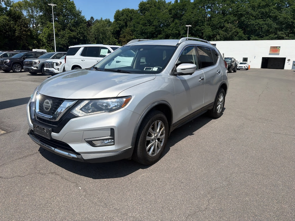 Used 2018 Nissan Rogue SV