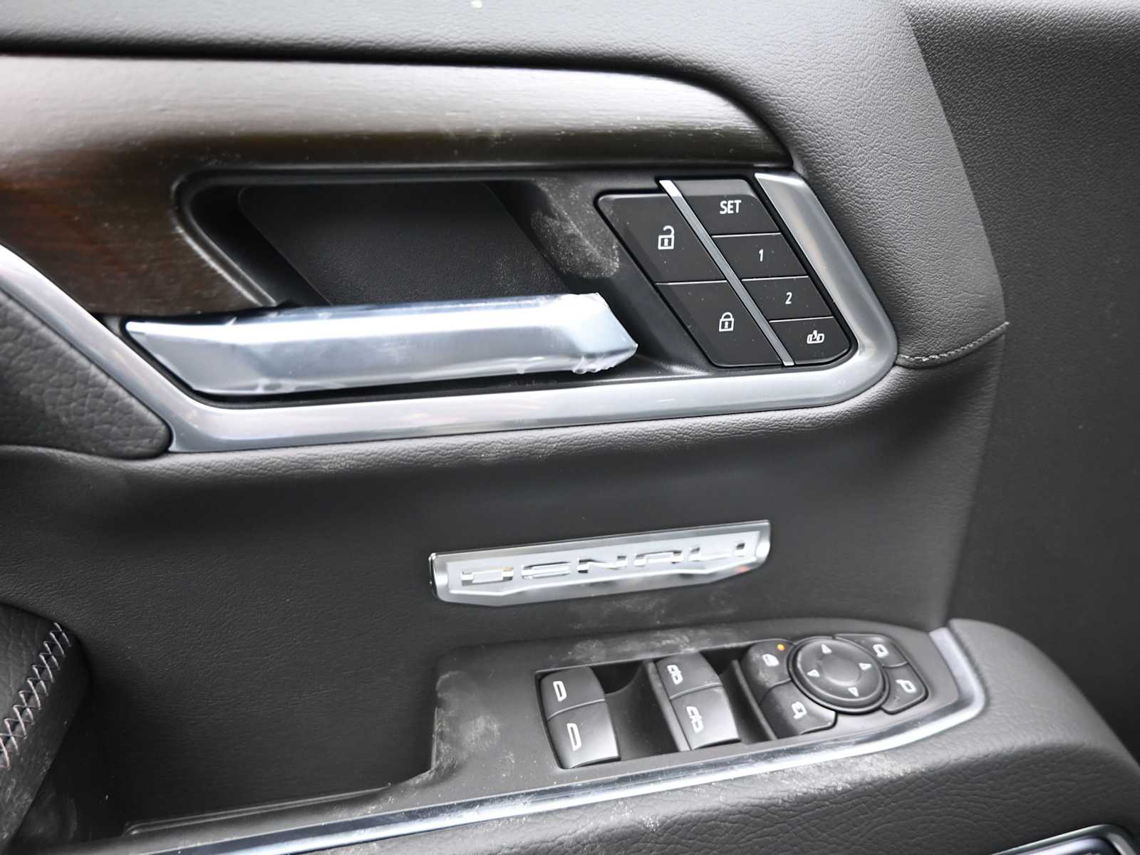 2026 GMC Sierra 1500 Denali - Photo 9