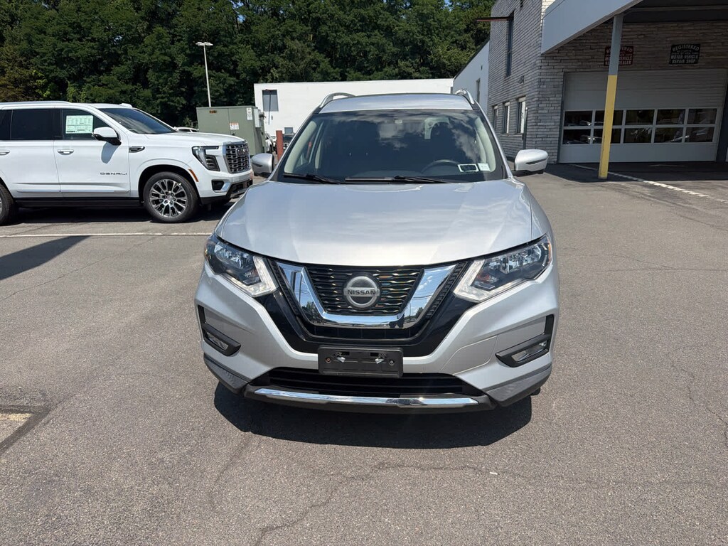 Used 2018 Nissan Rogue SV