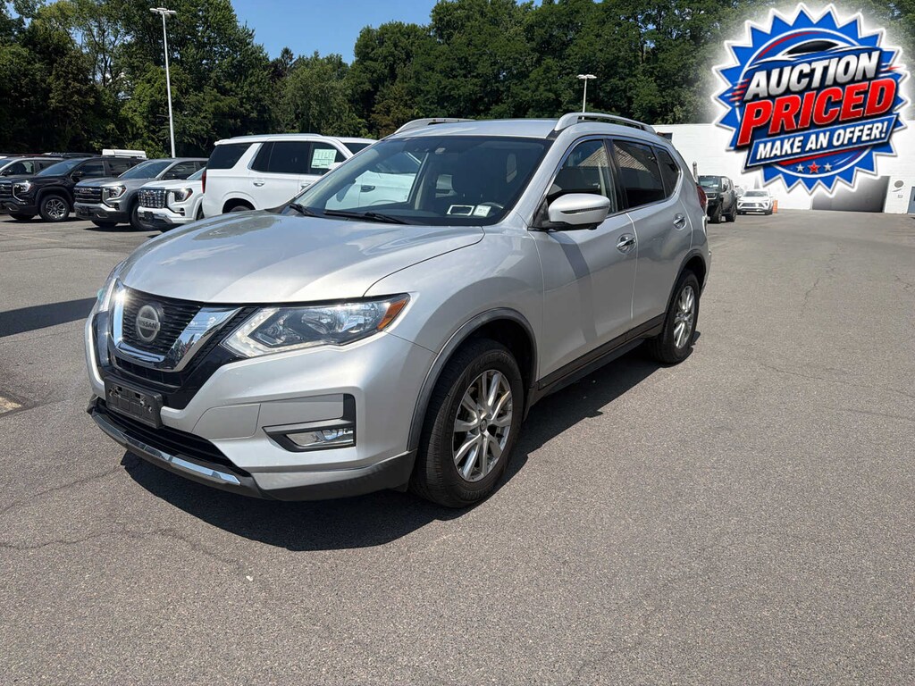 Used 2018 Nissan Rogue SV