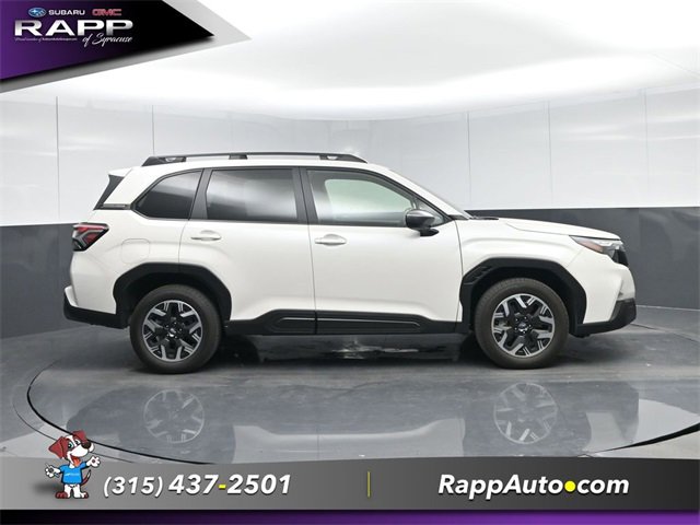 2025 Subaru Forester Premium photo 3