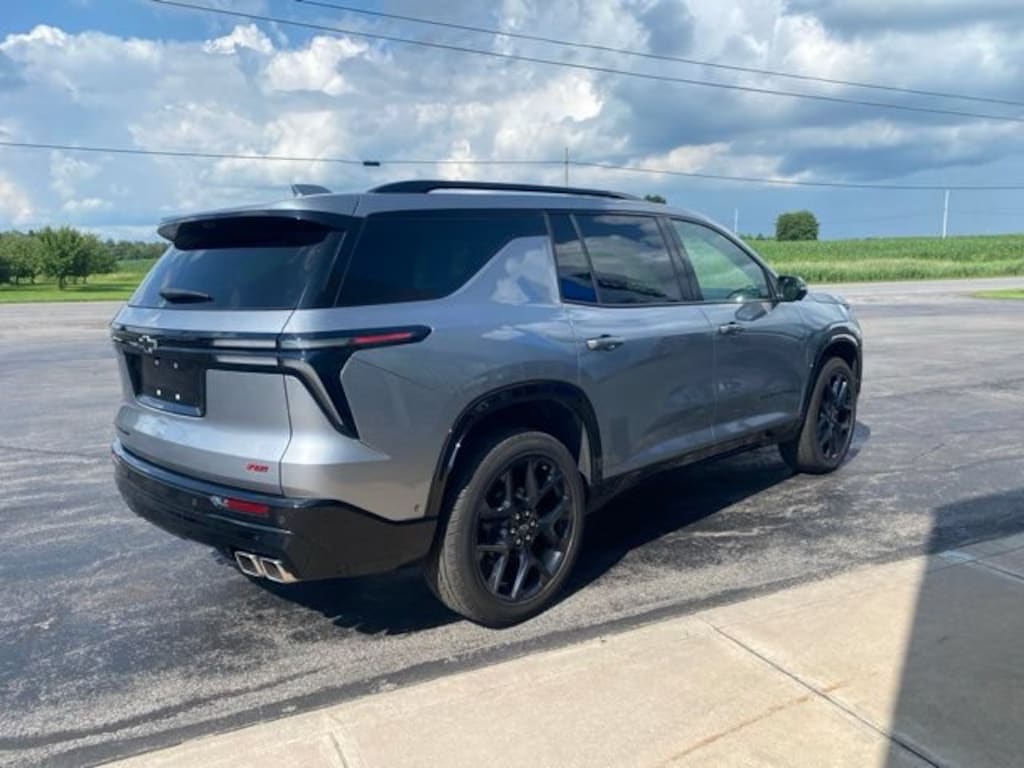 Used 2026 Chevrolet Traverse RS SUV