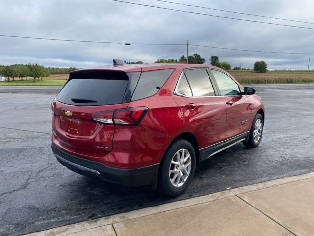 2023 Chevrolet Equinox LT photo 3