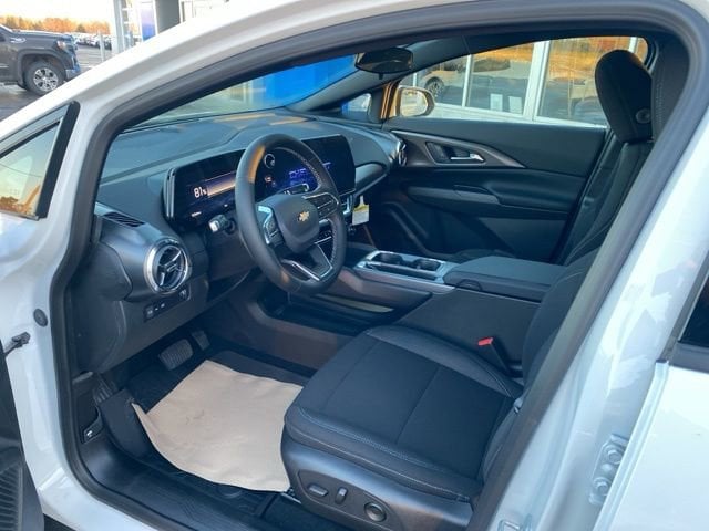 2026 Chevrolet Equinox EV 1LT - Photo 9