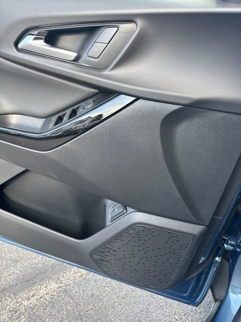 2027 Chevrolet Equinox LT - Photo 17