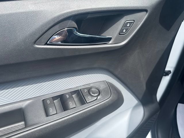 2027 Chevrolet Bolt LT - Photo 10