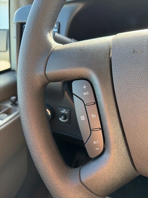 2025 Chevrolet Express Cargo Work Van - Photo 17