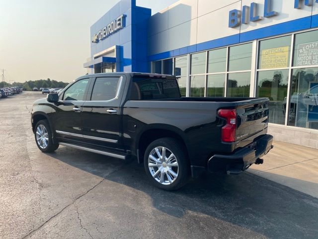 2023 Chevrolet Silverado 1500 High Country photo 2