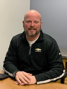 Staff member SHAUN MURRAY from ID_c487b31c0334