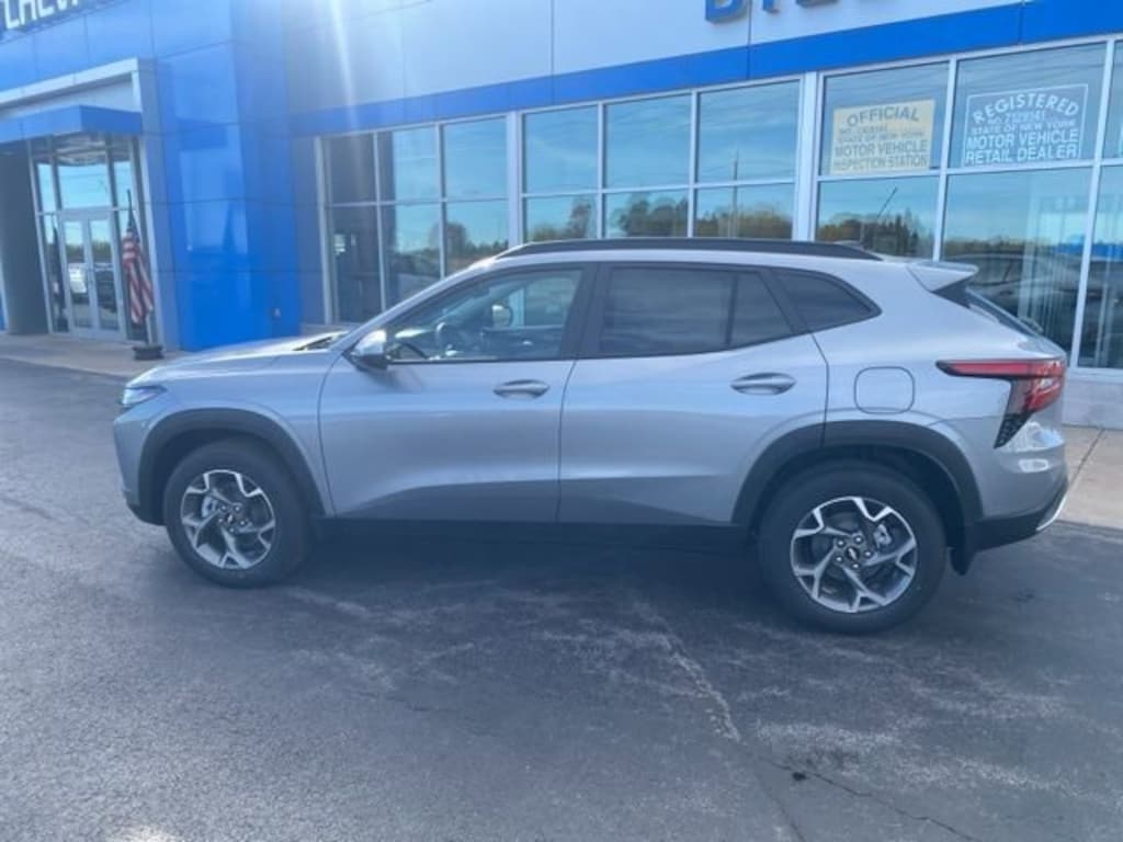 New 2026 Chevrolet Trax LT SUV