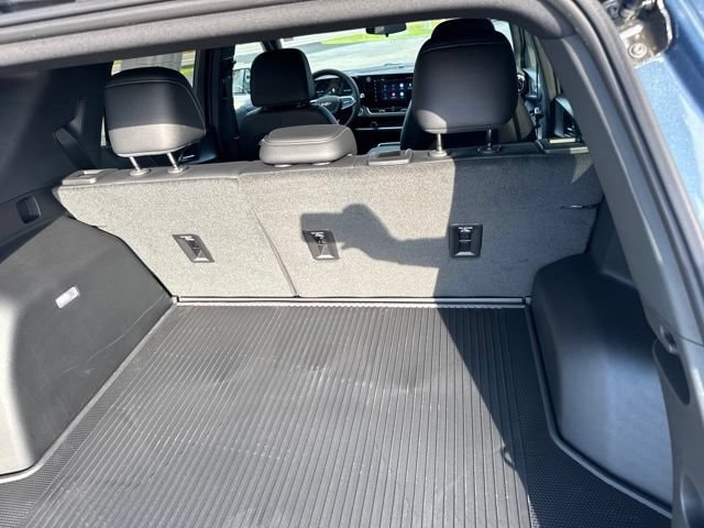 2027 Chevrolet Equinox LT - Photo 20