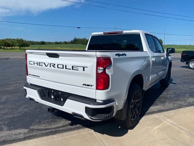 2025 Chevrolet Silverado 1500 RST photo 3