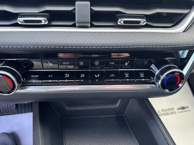 2027 Chevrolet Equinox LT - Photo 12