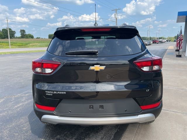 2026 Chevrolet Trailblazer LT photo 2