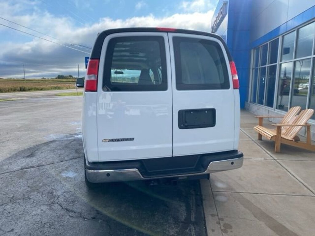 New 2025 Chevrolet Express Cargo 3500 WT Van