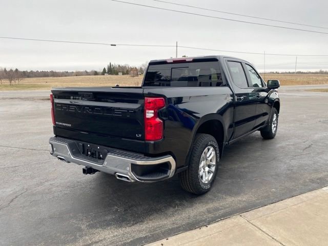 2025 Chevrolet Silverado 1500 LT photo 4