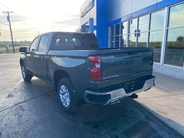 2026 Chevrolet Silverado 1500 LT photo 2
