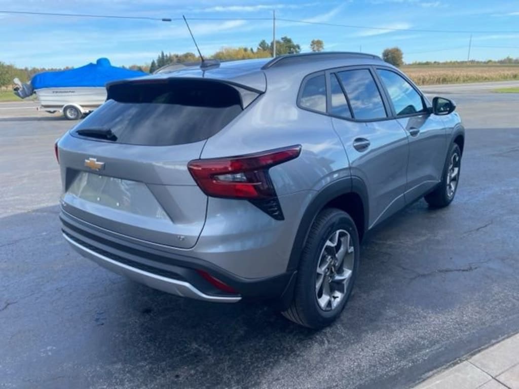 New 2026 Chevrolet Trax LT SUV