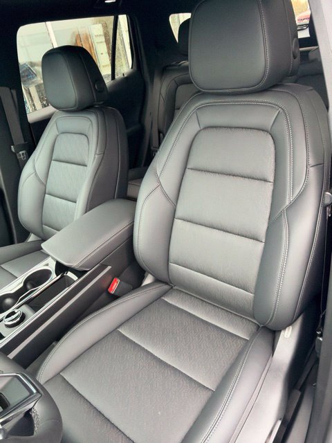 2027 Chevrolet Equinox LT - Photo 20