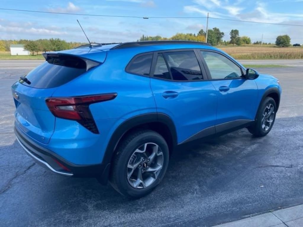 New 2026 Chevrolet Trax LT SUV