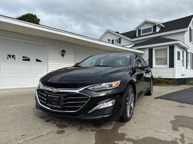 Used 2022 Chevrolet Malibu Premier with VIN 1G1ZE5SX3NF172360 for sale in Ogdensburg, NY