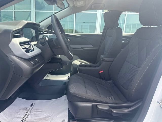 2027 Chevrolet Bolt LT - Photo 7