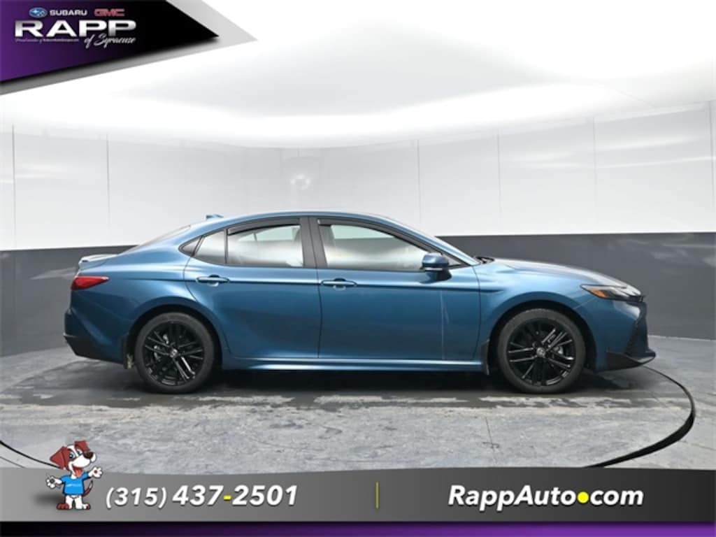 Used 2025 Toyota Camry SE Sedan