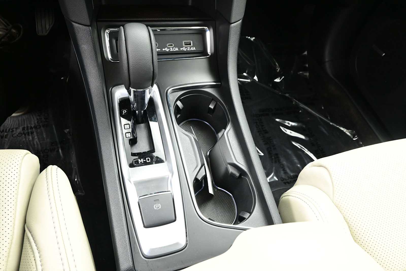 2025 Subaru Ascent Limited - Photo 12