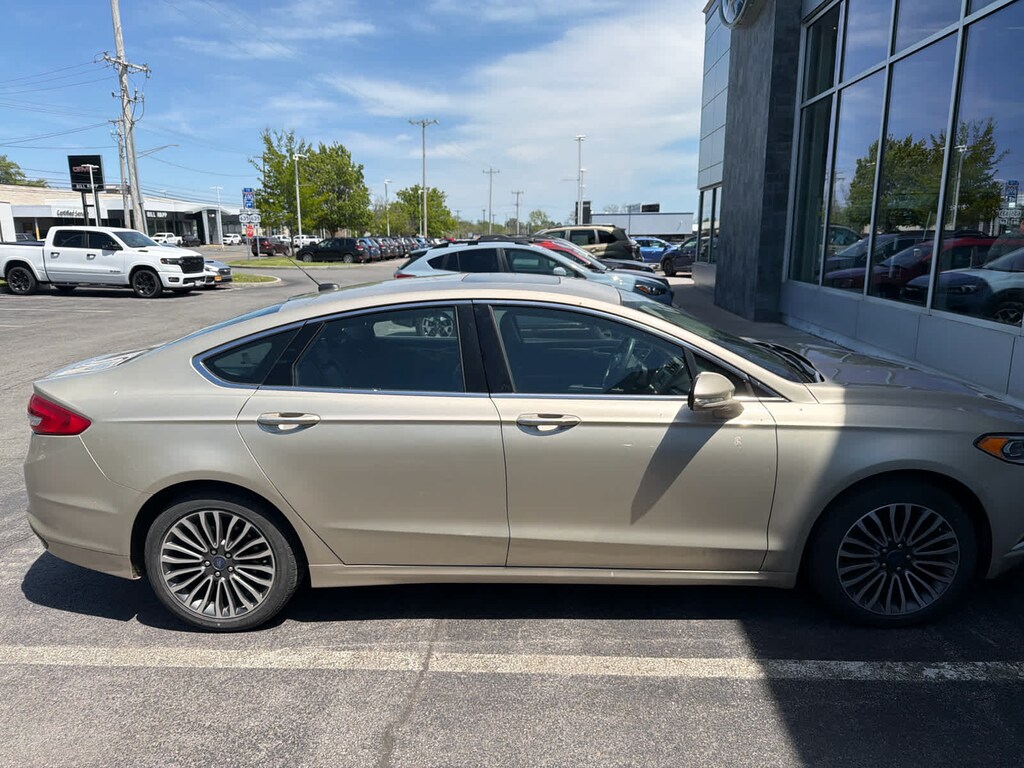 Used 2017 Ford Fusion SE AWD