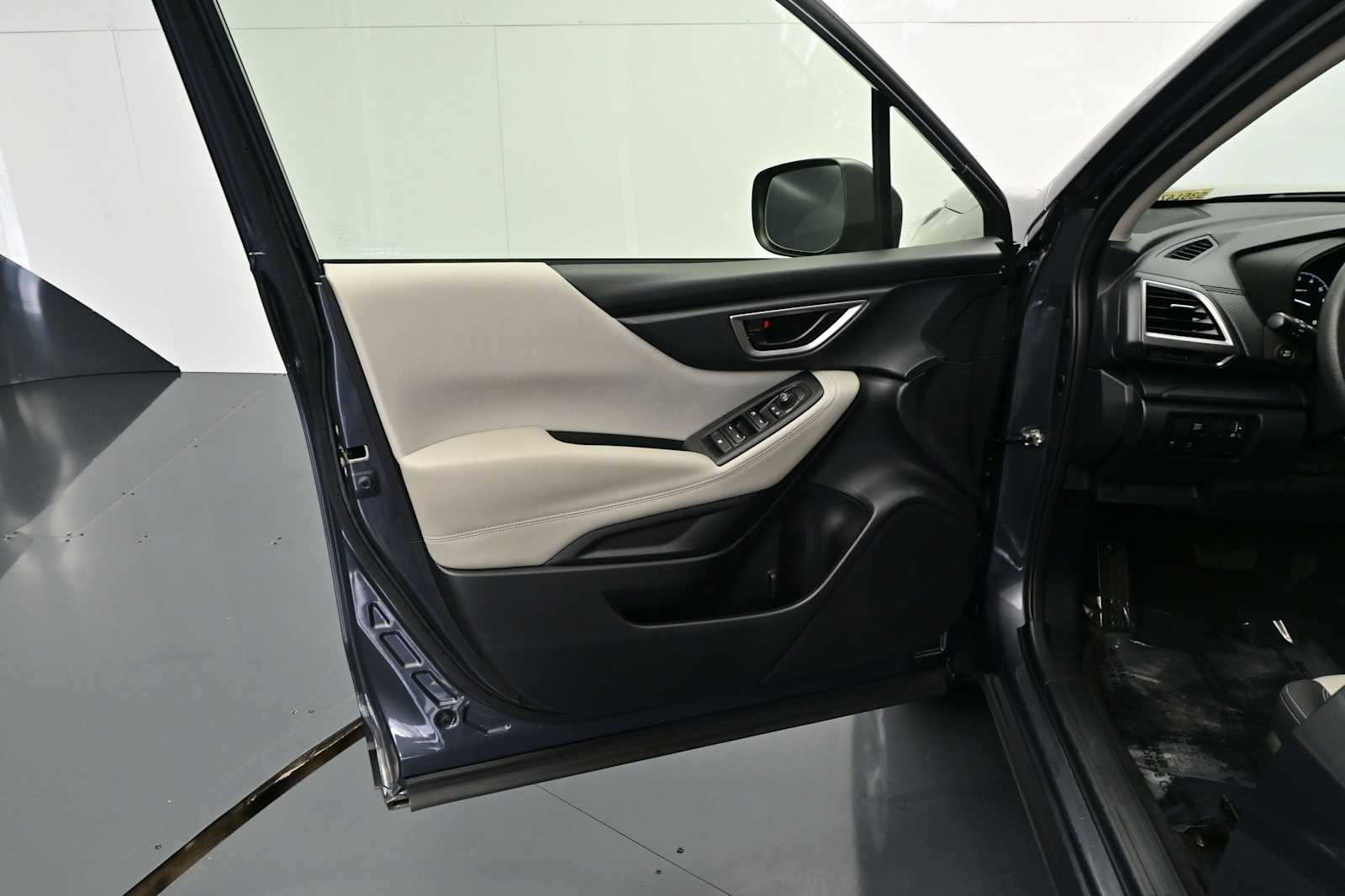 2023 Subaru Forester Base - Photo 5
