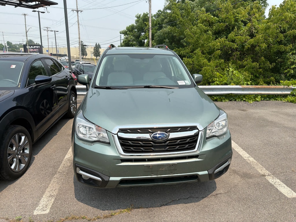 Used 2017 Subaru Forester Premium 2.5i CVT