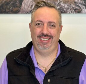 Staff member Salvatore B from b7a4921253b3