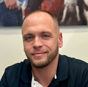 Staff member Jim Read from 7c708338130f