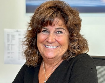 Staff member Julie M from 7c708338130f