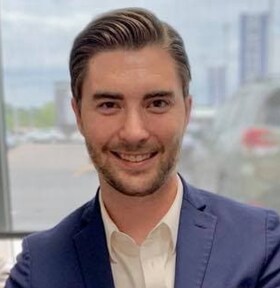 Staff member Sean A from 7c708338130f