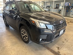 2023 Subaru Forester Premium CVT