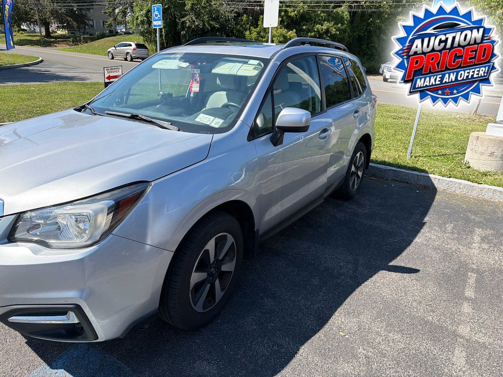 Used 2017 Subaru Forester Premium 2.5i CVT
