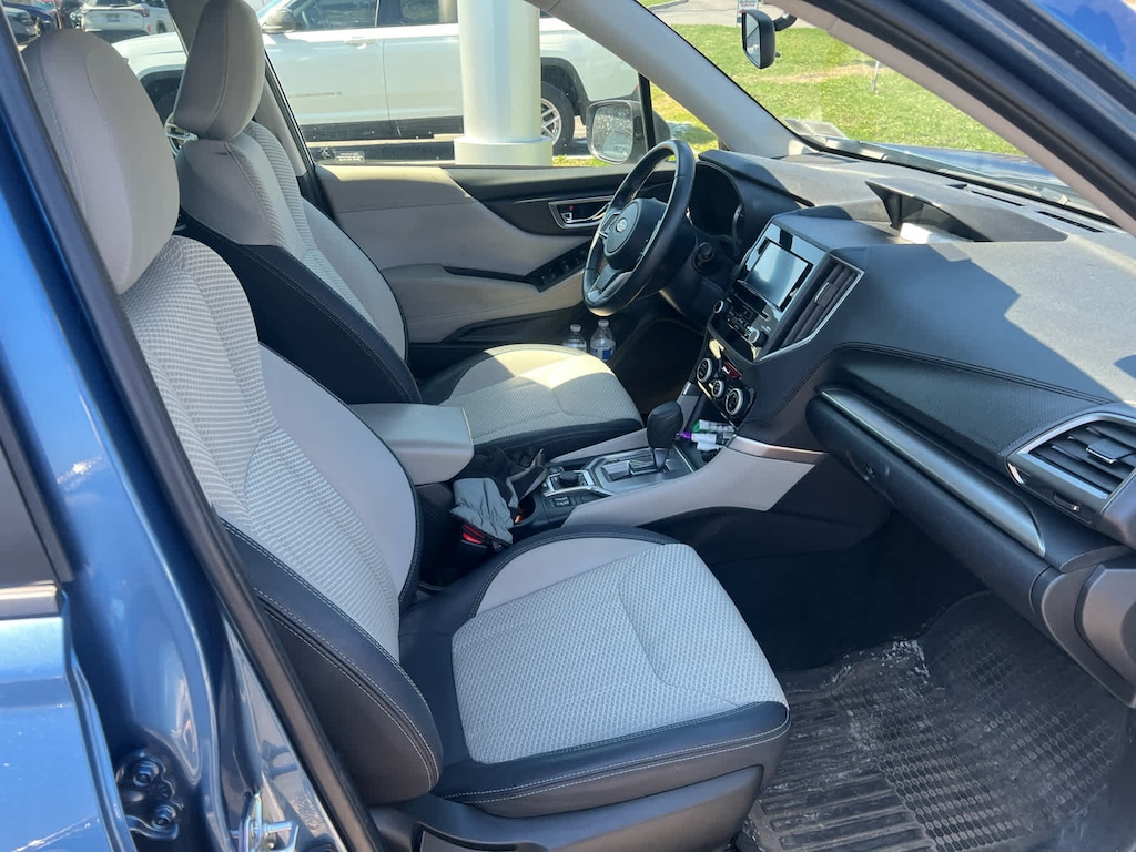 Used 2023 Subaru Forester Premium CVT
