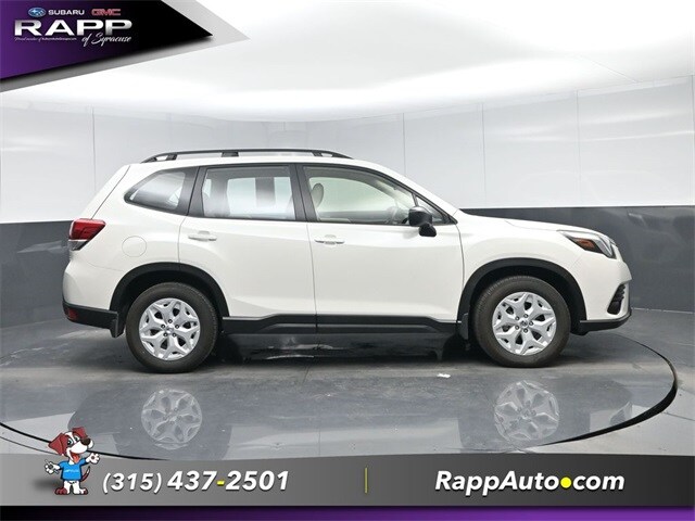 2022 Subaru Forester Base photo 3