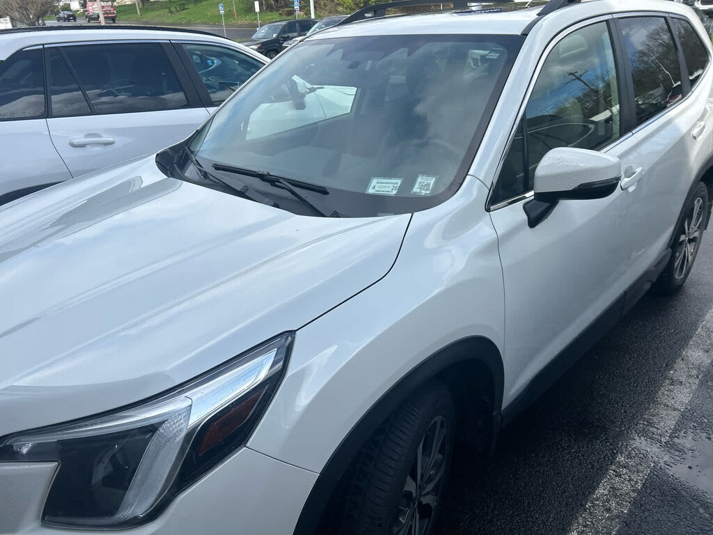 Used 2023 Subaru Forester Limited CVT