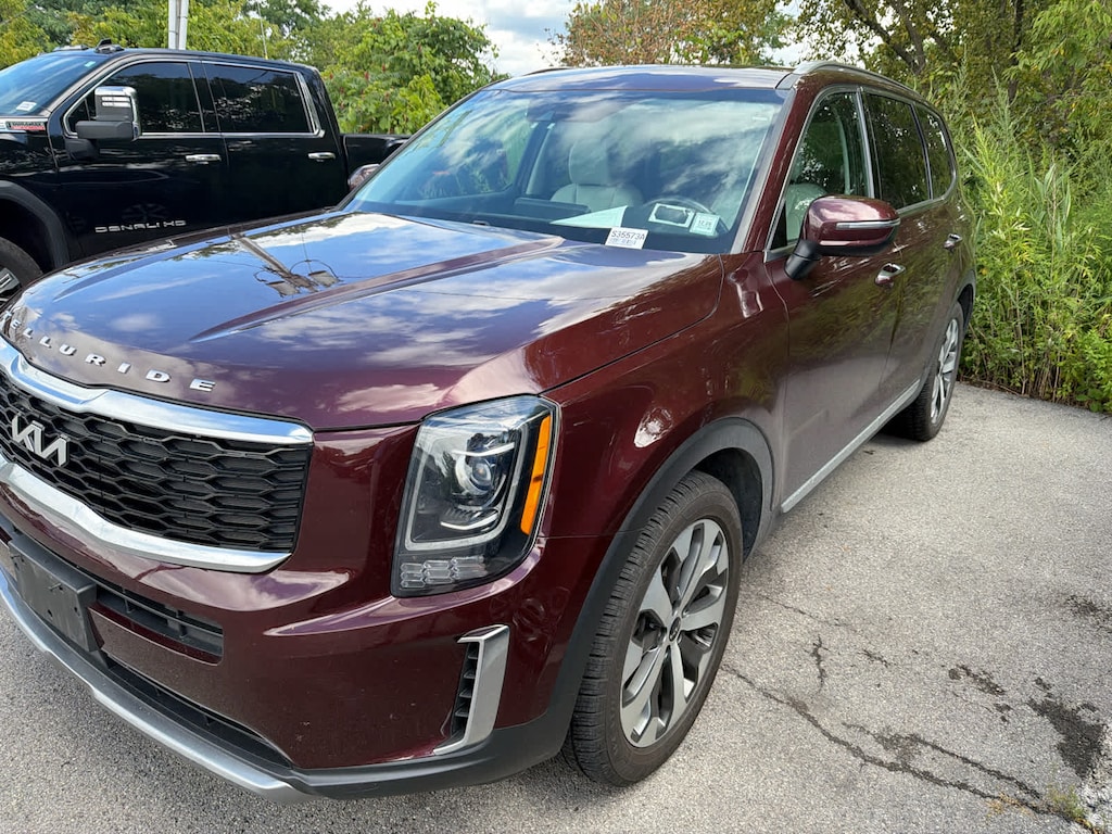 Used 2022 Kia Telluride S AWD