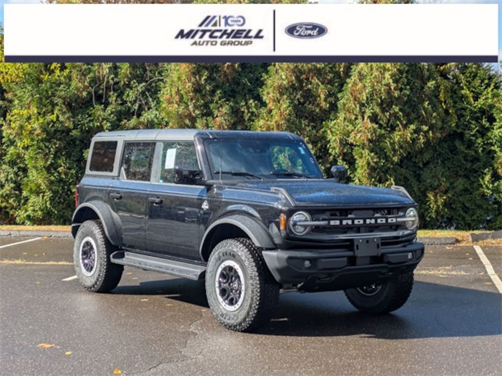 New 2025 Ford Bronco Outer Banks SUV