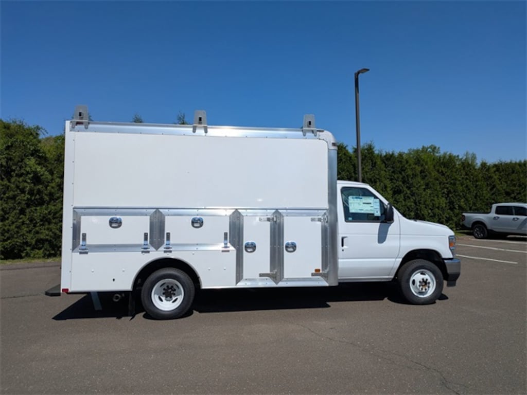 New 2026 Ford E-350 Chassis Upfitted w/ Dejana Duracube Max Body VAN