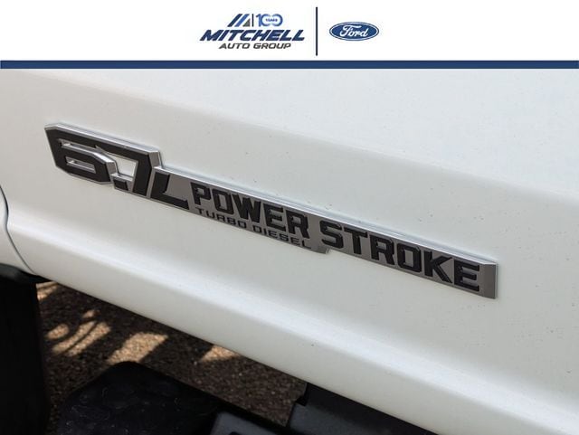 2025 Ford F-550 Super Duty Chassis Cab XL - Photo 30