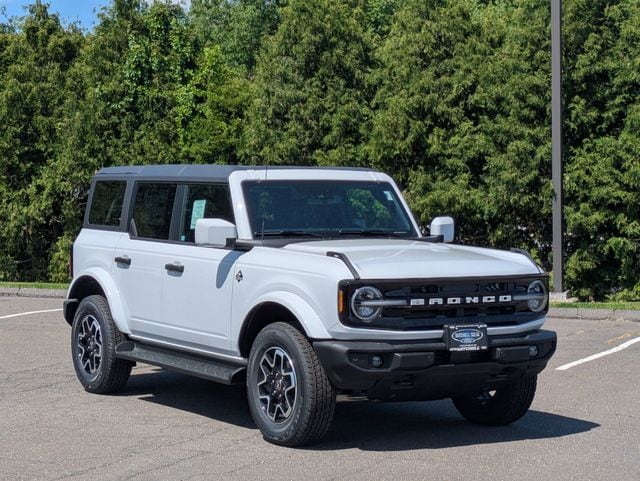 2026 Ford Bronco Outer Banks 4x4's photo