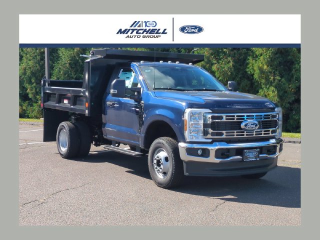 2027 Ford F-350 Super Duty Chassis Cab XL