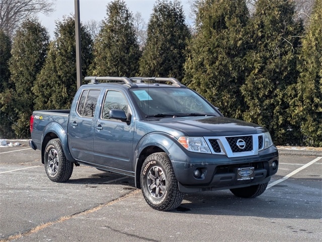 2016 Nissan Frontier PRO-4X's photo