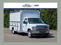 2026 Ford E-350 Cutaway Upfitted w/ Dejana Duracube Max Body VAN